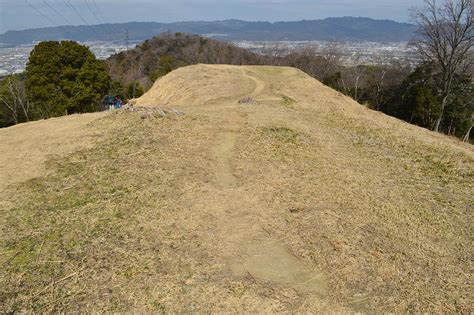 墳山